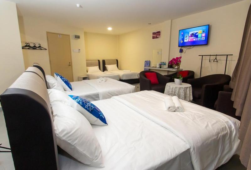 Southern Tip Hotel Pontian Kecil Esterno foto